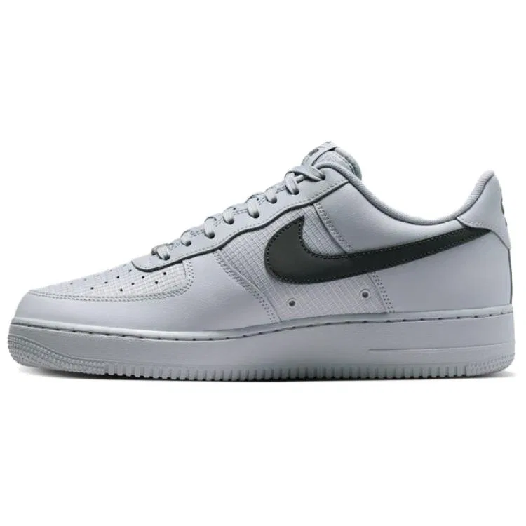 Кроссовки скейтбординг Nike Air Force 1 серо-черные