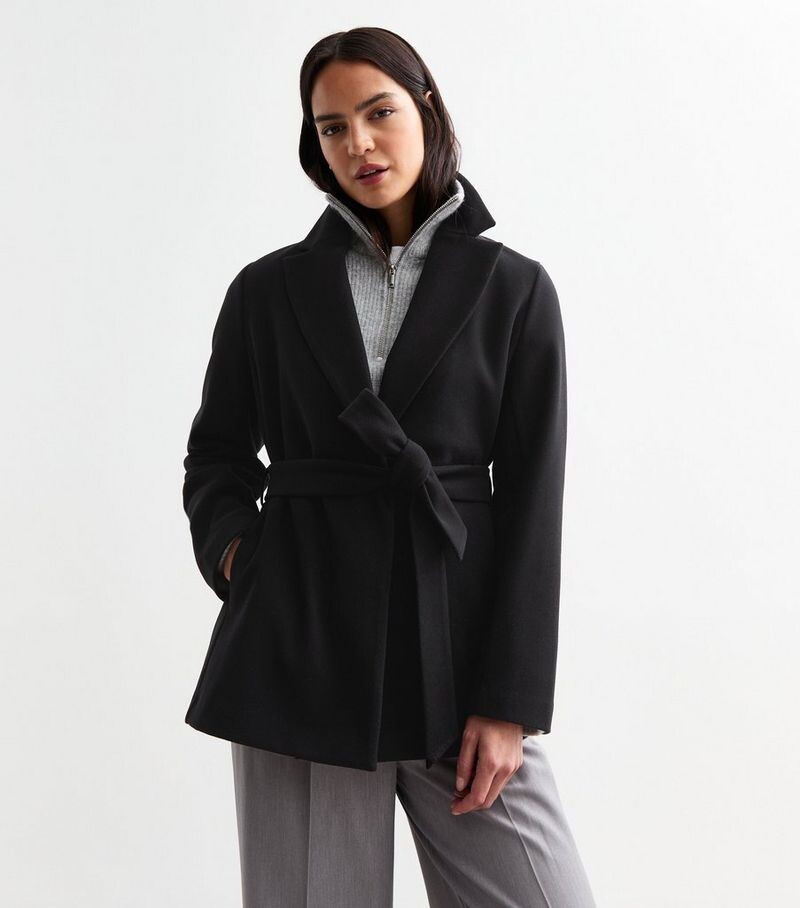 

Черное короткое пальто с поясом New Look, черный