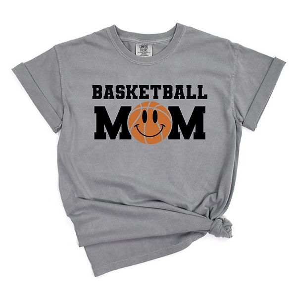 

Футболка с принтом "Basketball mom" и улыбающимся лицом, окрашенная в стиле garment dyed Simply Sage Market, Grey, Серый, Футболка с принтом "Basketball mom" и улыбающимся лицом, окрашенная в стиле garment dyed Simply Sage Market, Grey
