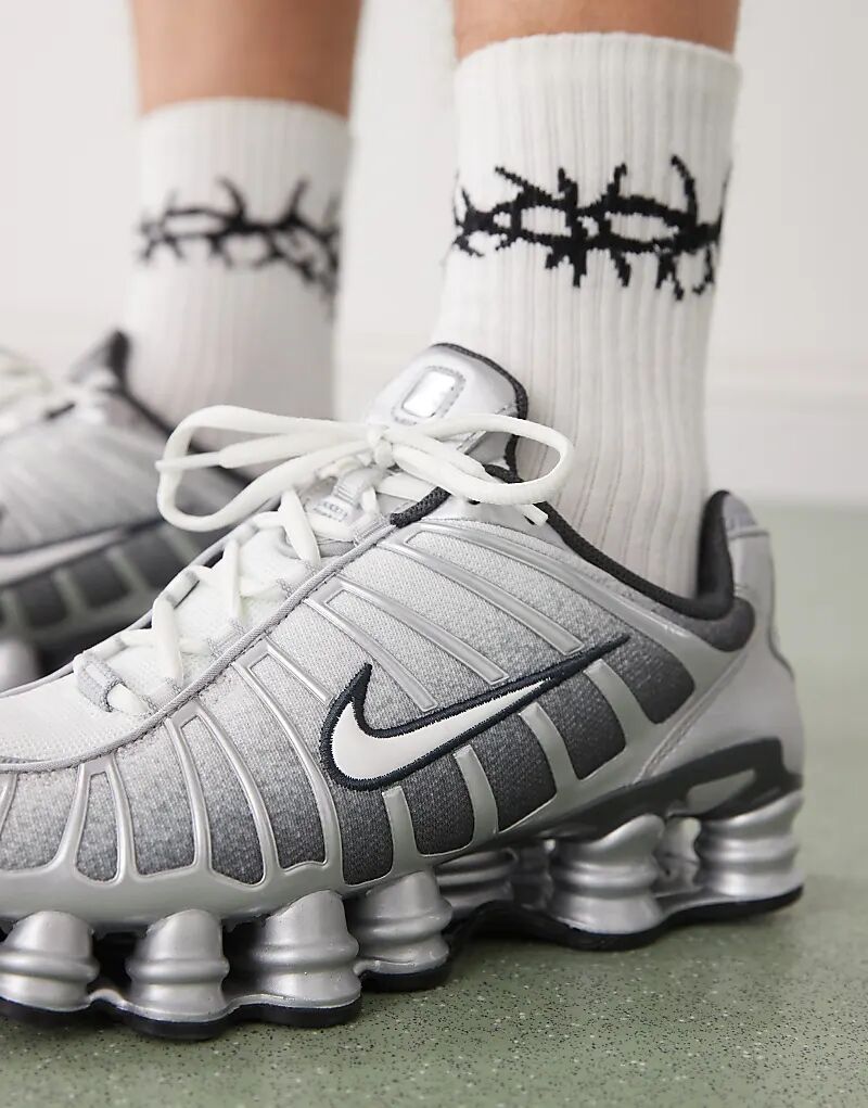 Кроссовки унисекс Nike Shox TL серебристого цвета — фото 3