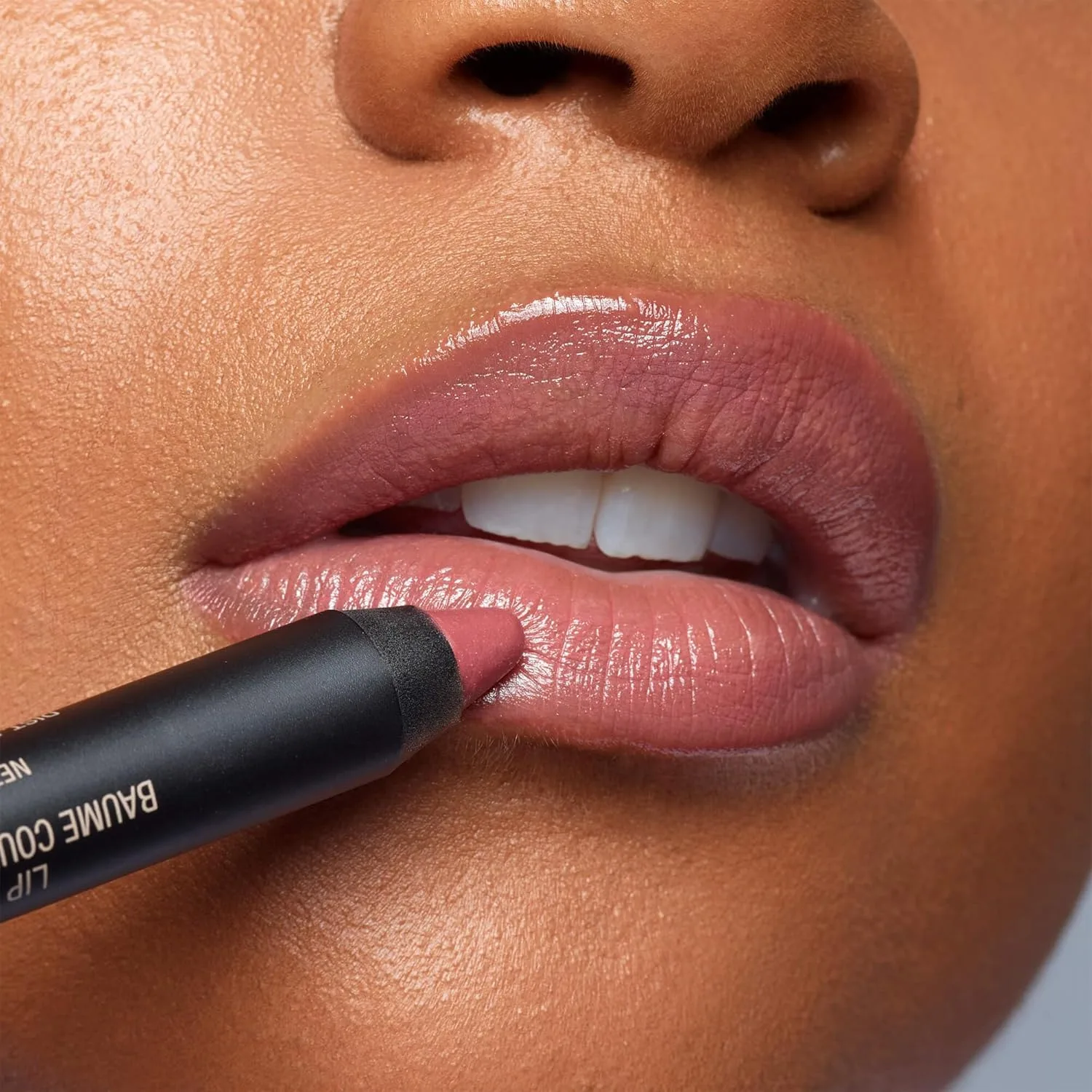 Nudestix Gel Color Lip + Cheek Balm - бальзам для губ и гелевые румяна-стик 2-в-1 с глянцевым блеском | Увлажняющая формула без консервантов, подходит для всех оттенков кожи, pulse — фото 3