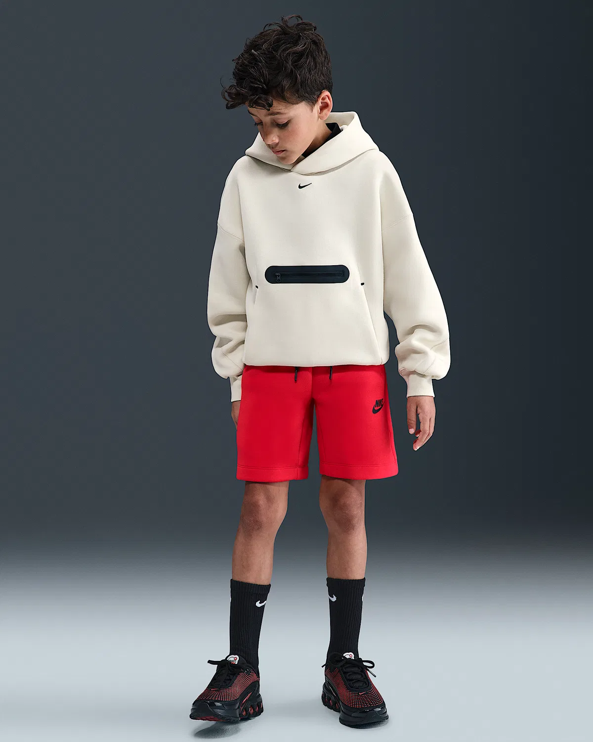 Детские шорты Nike Sportswear Tech Fleece для мальчиков, University Red/Black