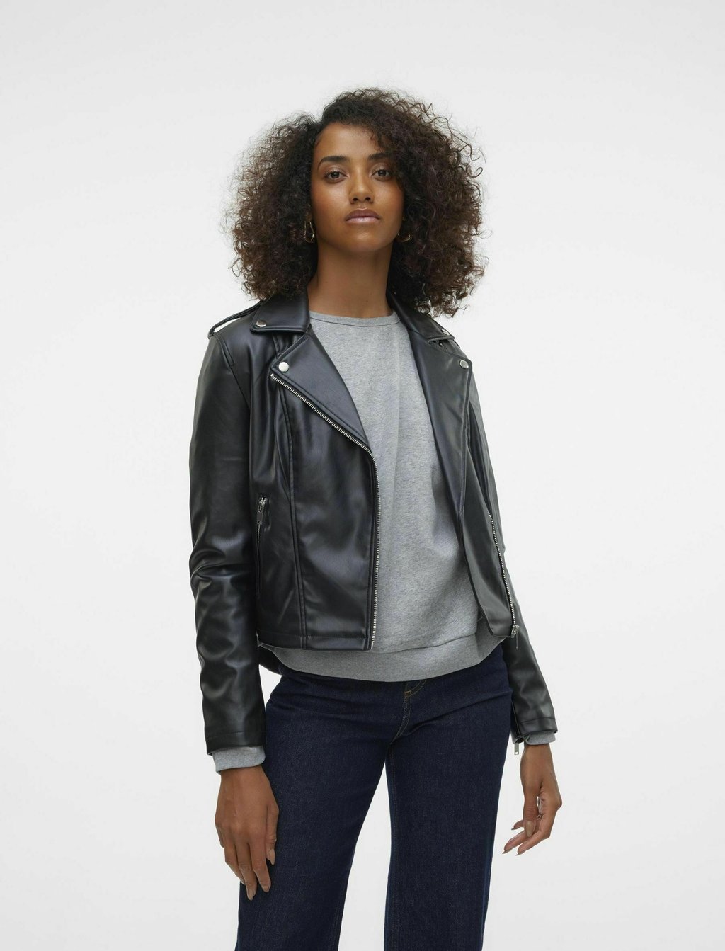 

Куртка из искусственной кожи Vero Moda, черный