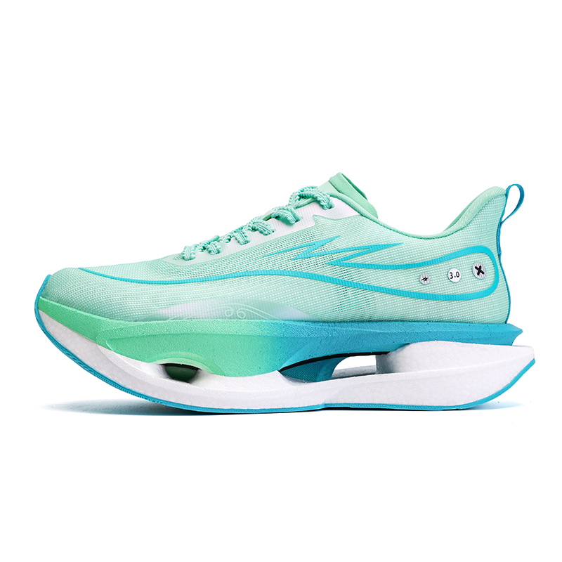 

Qing Pao Кроссовки мужские низкие зеленые