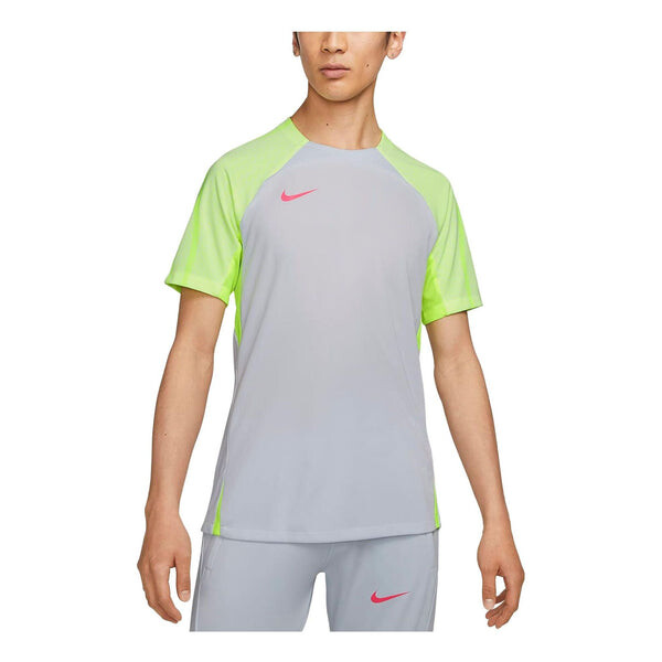 

Футболка Nike Dri-FIT Strike Short-Sleeve Football T-Shirt 'Grey Green', серый