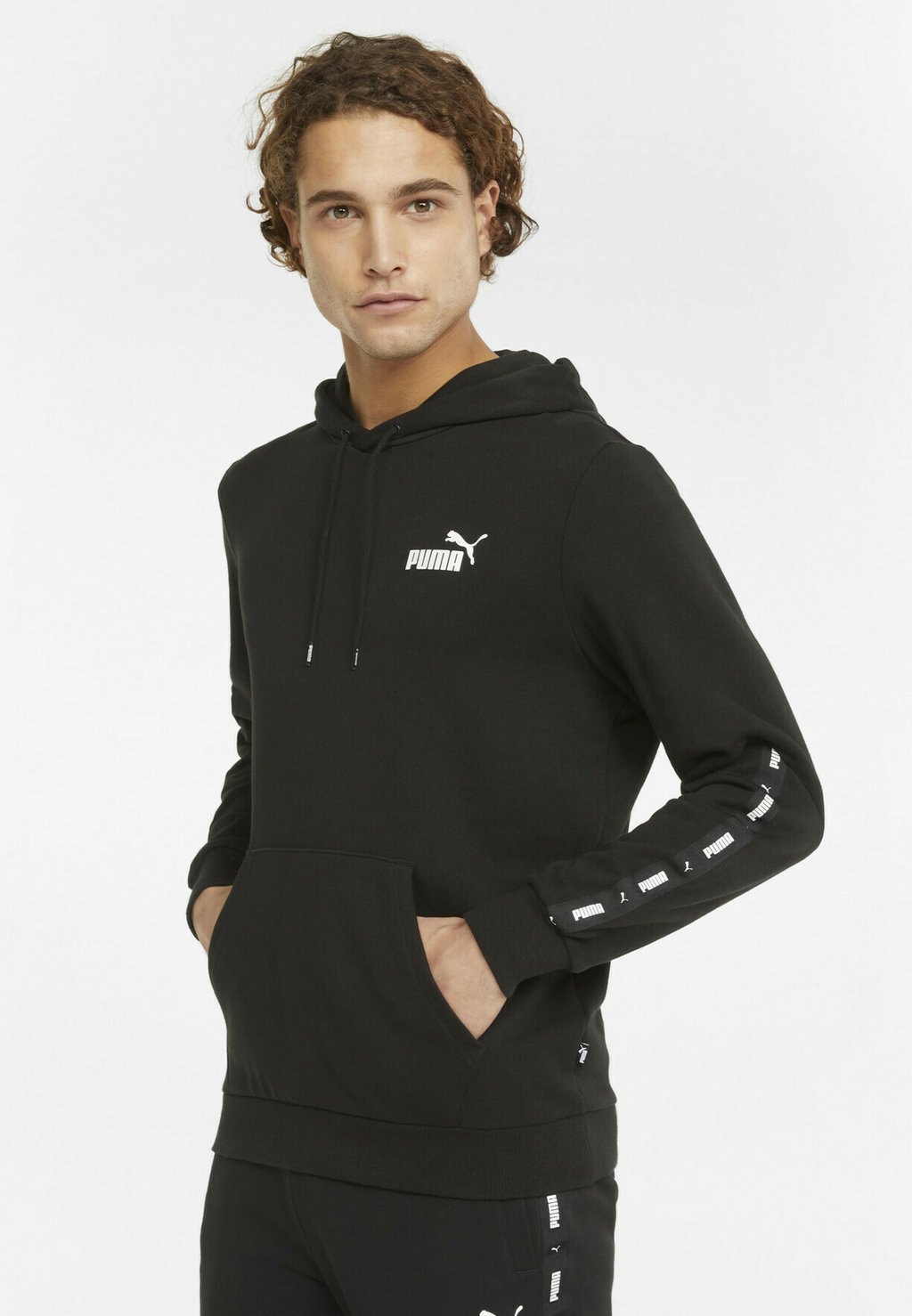 

Толстовка Puma ESSENTIALS TAPE MAND, цвет Black, Черный, Толстовка Puma ESSENTIALS TAPE MAND, цвет Black