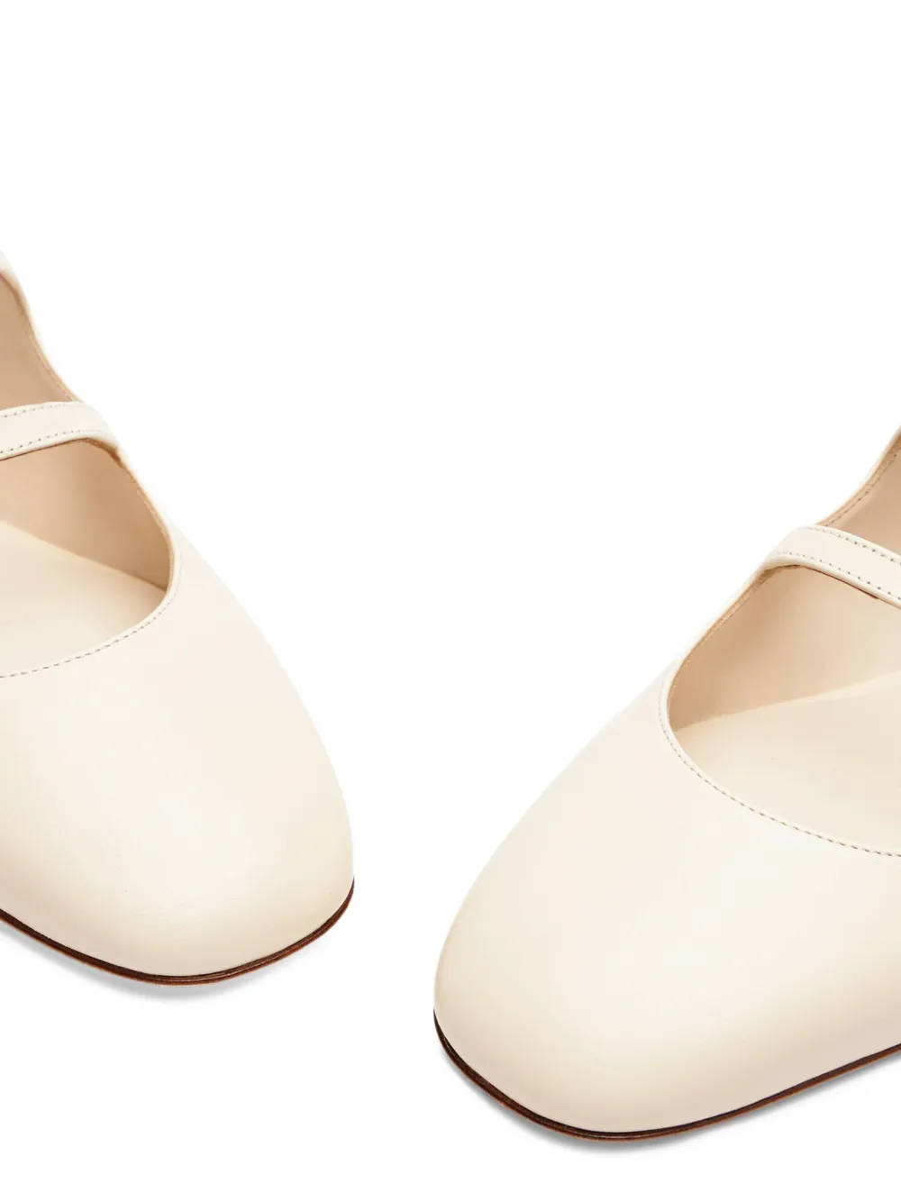 Балетки с ремешком на пятке и пряжкой Stuart Weitzman, нейтральный — фото 4