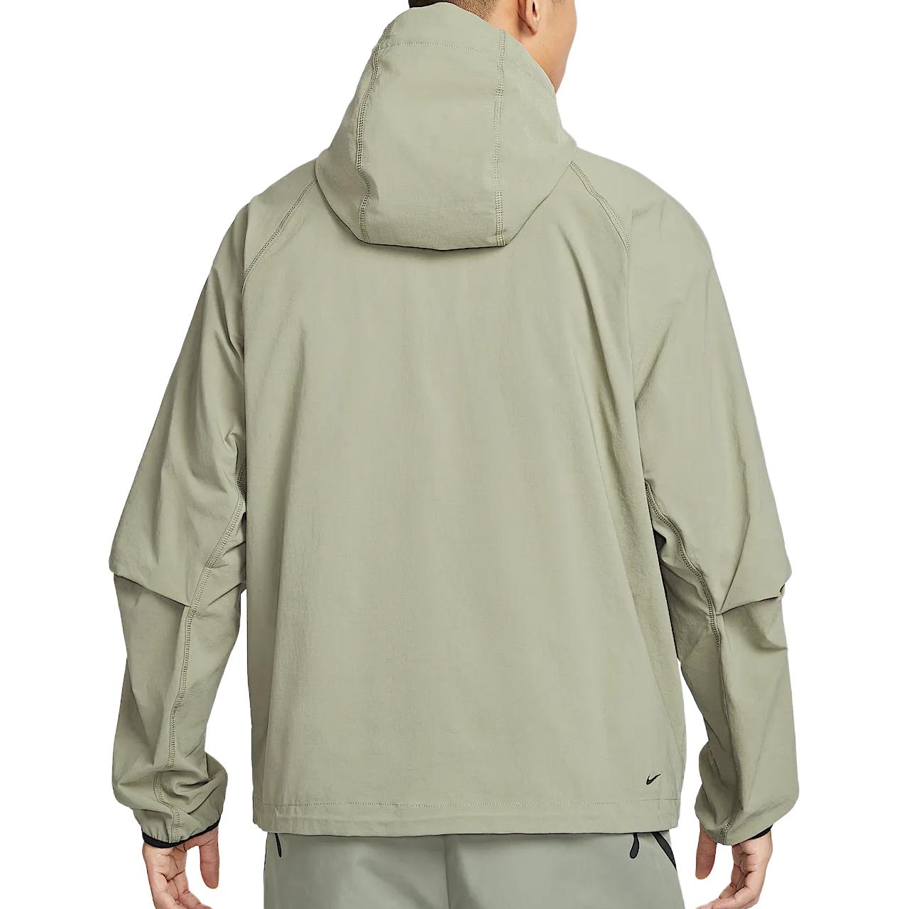 Nike Технологичная мужская куртка Woven, Light Army Green — фото 3
