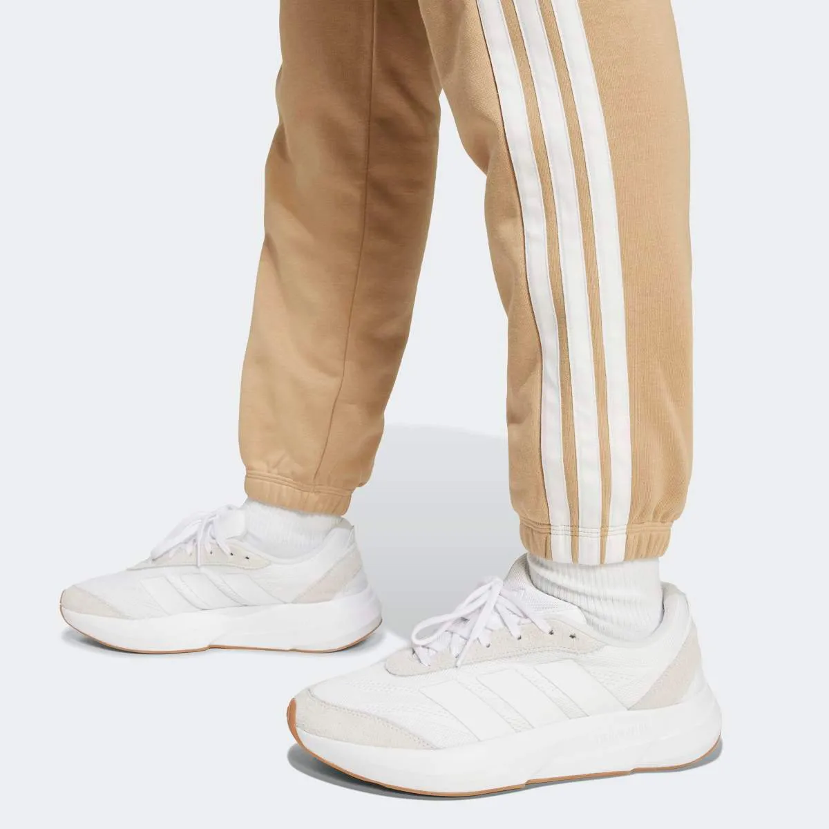 Женские брюки Essentials French Terry с манжетами и 3 полосками adidas, коричневый — фото 4