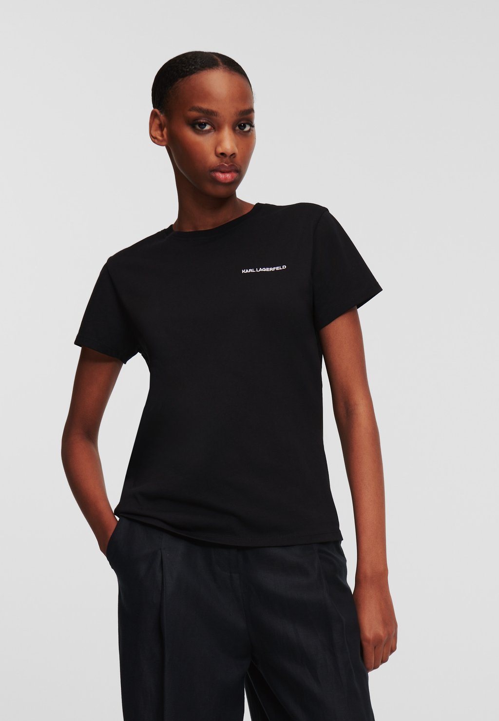 

Базовая футболка LOGO KARL LAGERFELD, черный