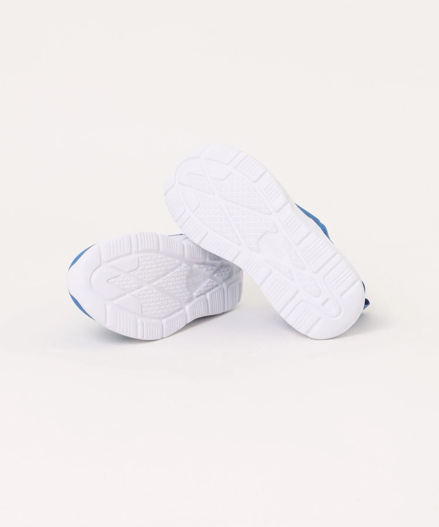 Детские кроссовки PUMA SOFT WIRED 2 EASE IN чёрно-белые — фото 3