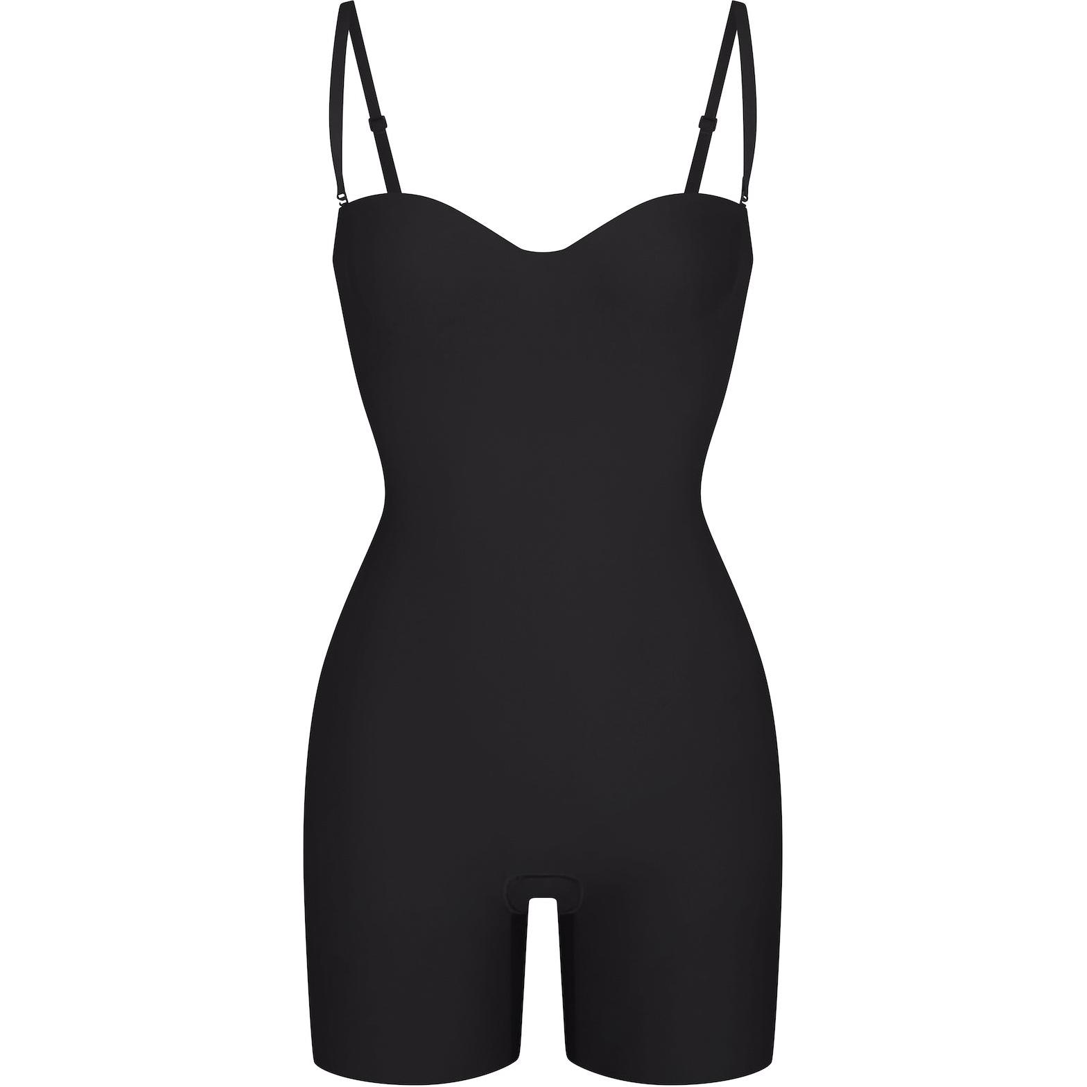 

Утягивающее боди SKIMS FW24 BODY CORE SCULPT UNDERWIRE на середину бедра. Корректирующее белье для женщин. ONYX/Onyx