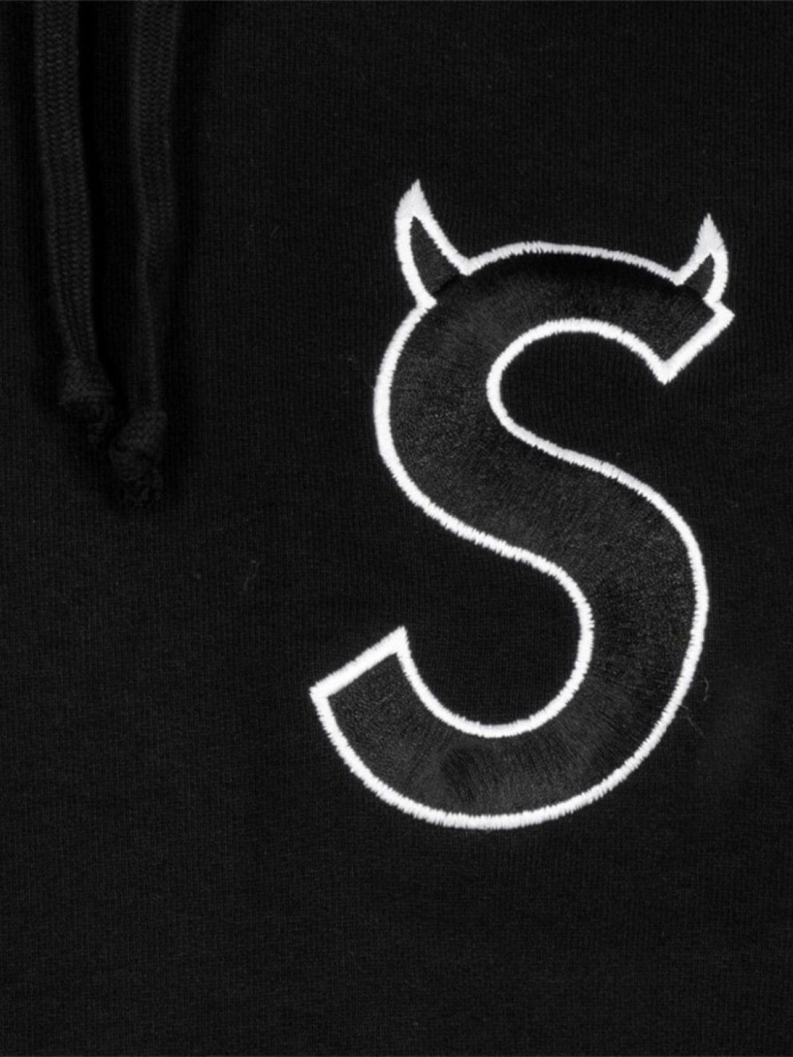 

Supreme худи с логотипом, черный