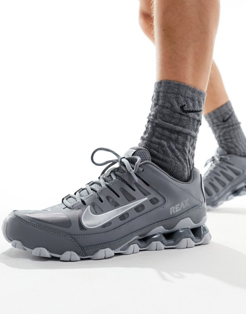 

Серо-белые кроссовки Nike Reax 8, Белый, Серо-белые кроссовки Nike Reax 8