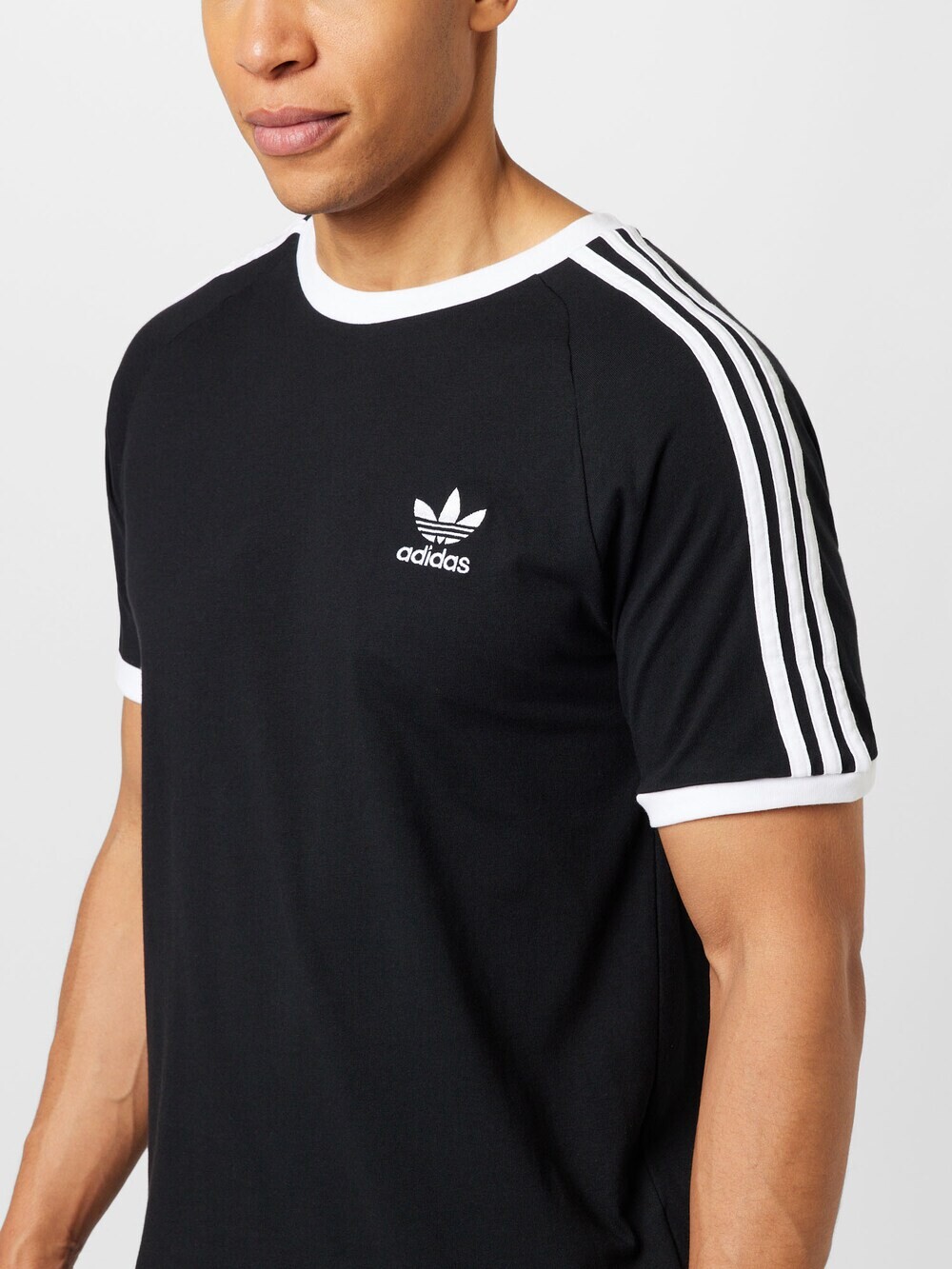 Футболка Adidas Adicolor Classics, черный — фото 3