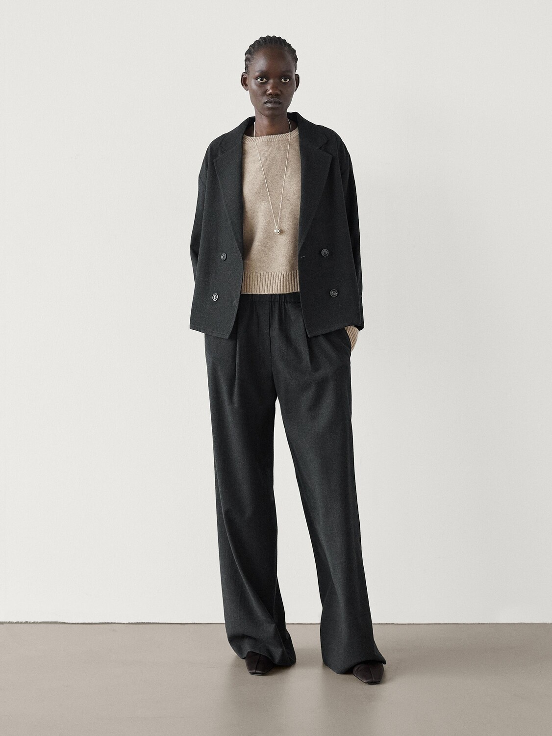 

Свитер с круглым вырезом из смесовой шерсти Massimo Dutti, бежевый