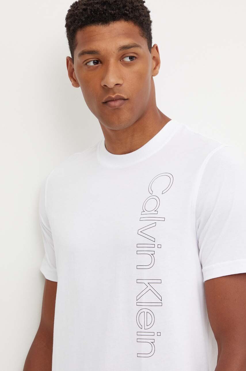 

Футболка Calvin Klein Performance, белый