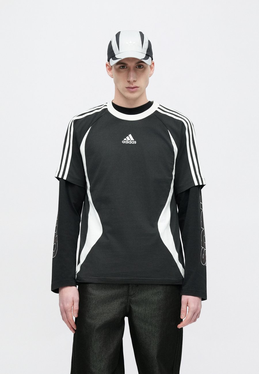 Футболка Adidas Originals TEAMGEIST TEE, Black/White/Black — фото 4