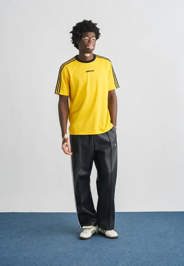 Футболка с принтом Adidas Originals, Yellow — фото 2