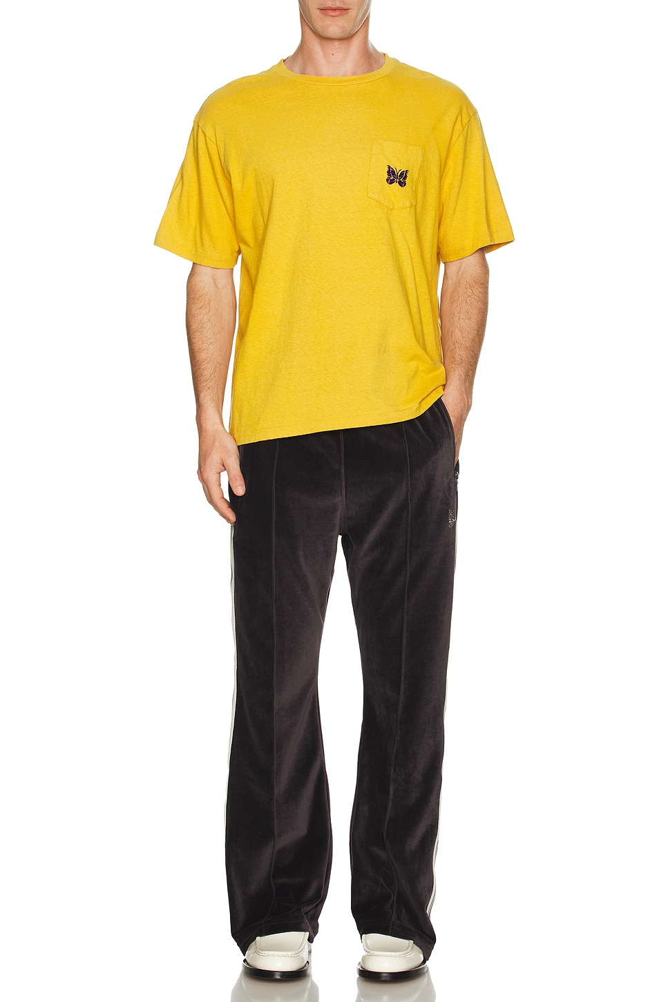 

Футболка с вышивкой Papillon и карманом Needles, Yellow