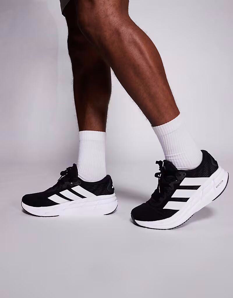 Кроссовки Adidas Running Adistar 4 в черно-белом цвете