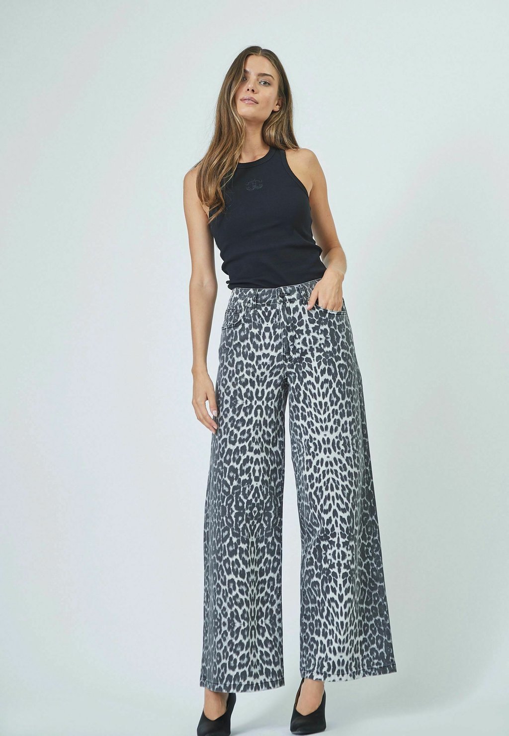 

Расклешенные джинсы LEOCC WIDE PANT Co'couture, темно-серый