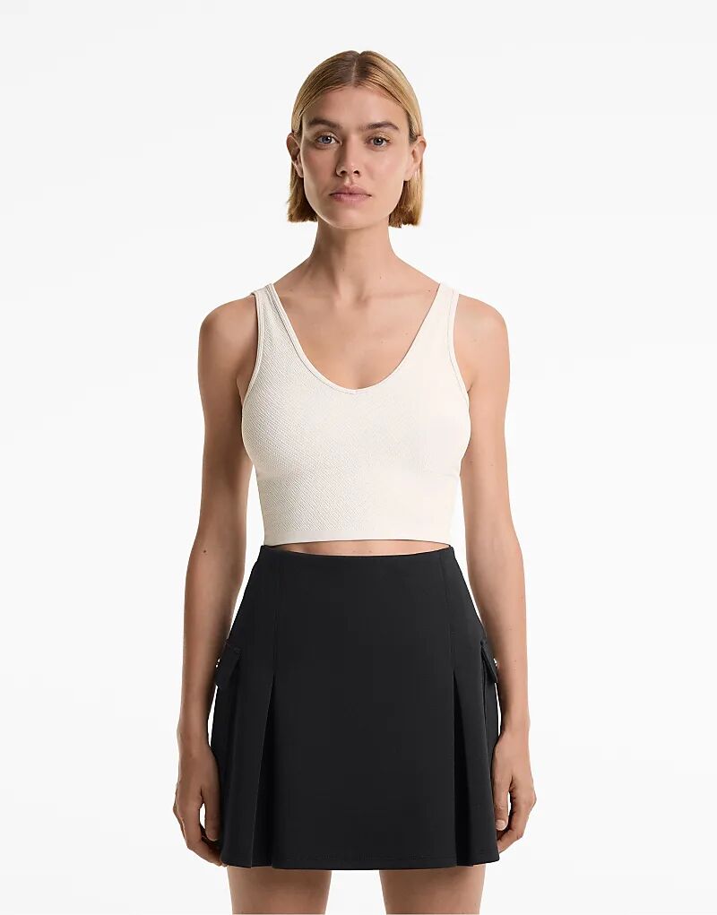 

Майка OYSHO Rib structure shirt цвета бледно-бежевый