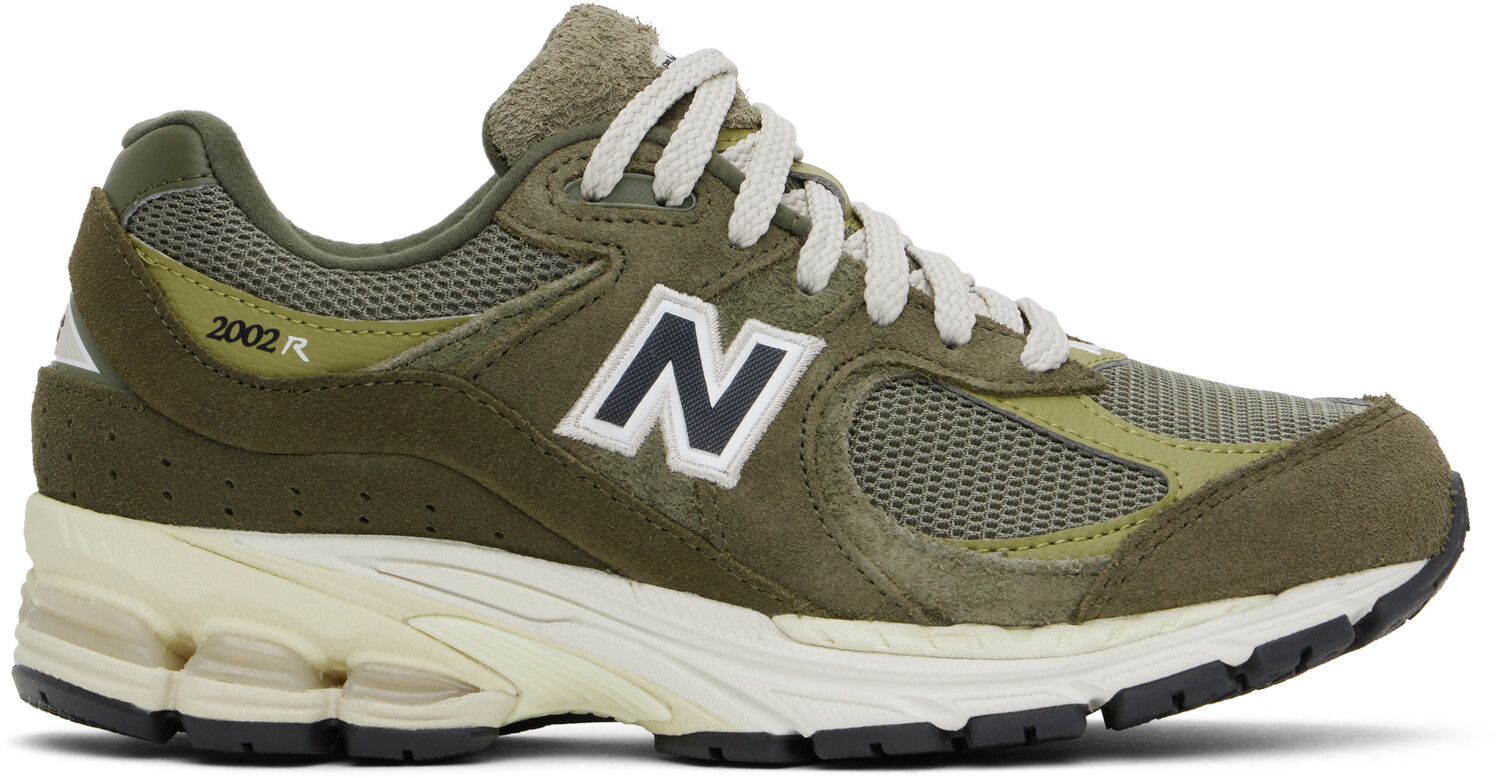 Зеленые кроссовки 2002R New Balance, Dark moss/Covert green