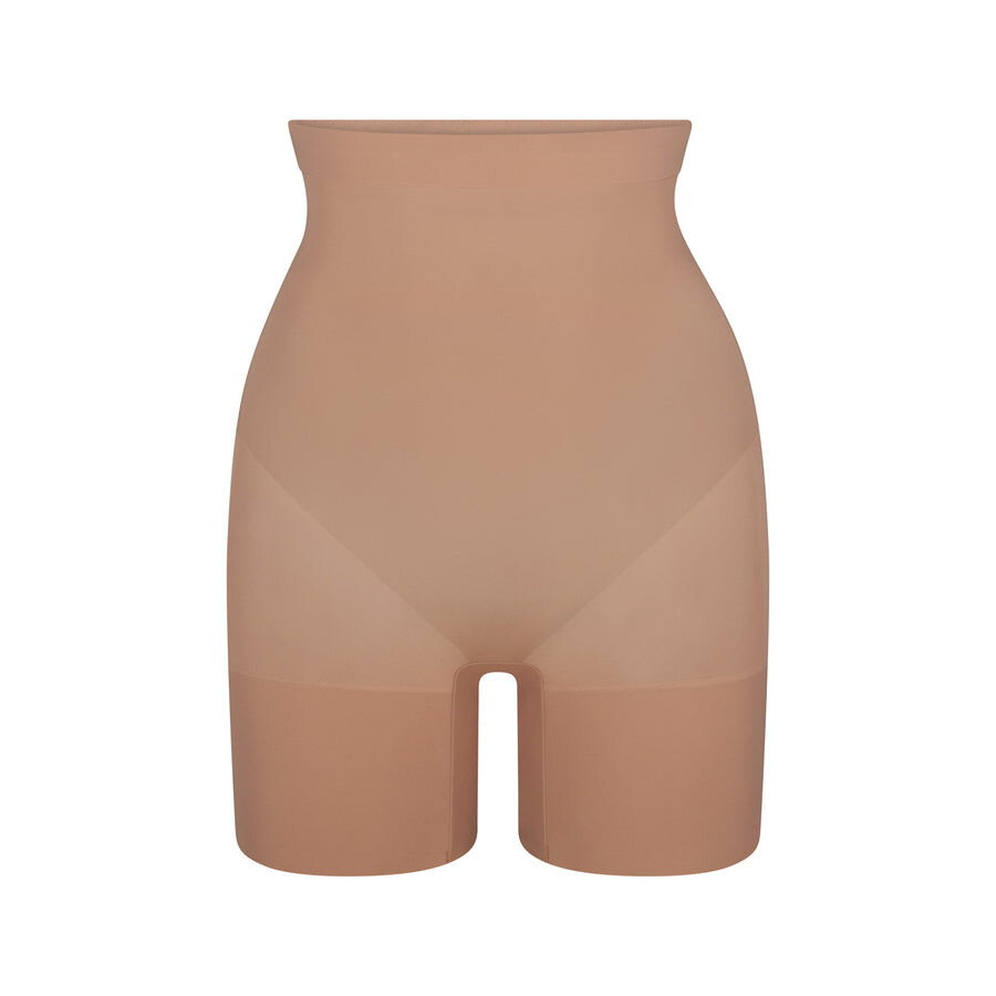 

Шорты с высокой талией до середины бедра SKIMS Everyday Sculpt, цвет Sienna