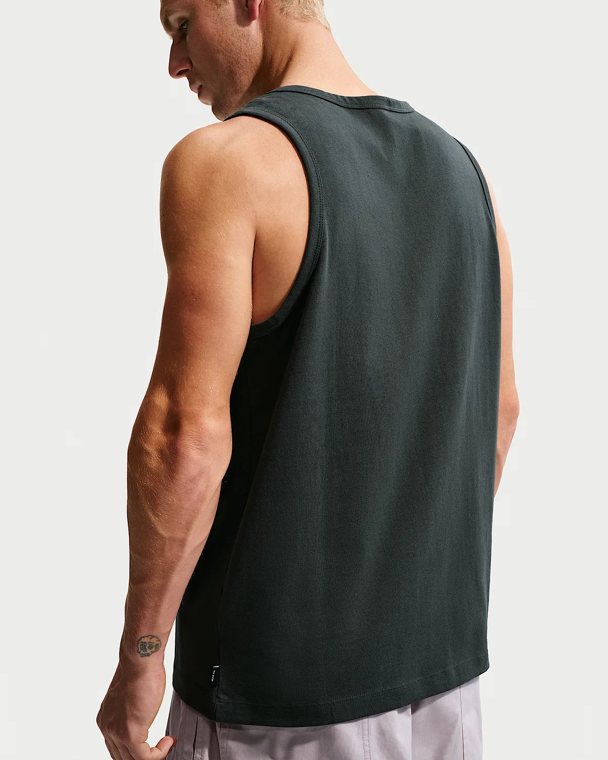 Мужская майка Nike Sportswear Premium Essentials, Black Spruce — фото 2
