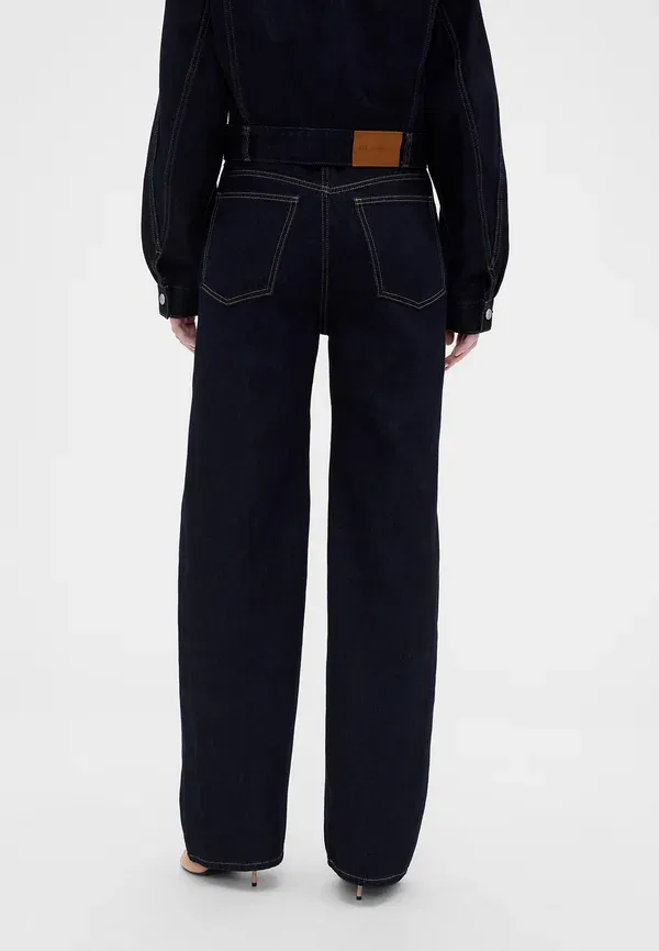 Джинсы Victoria Beckham High Rise Straight Relaxed Fit Jeans Gap, темная стирка — фото 3