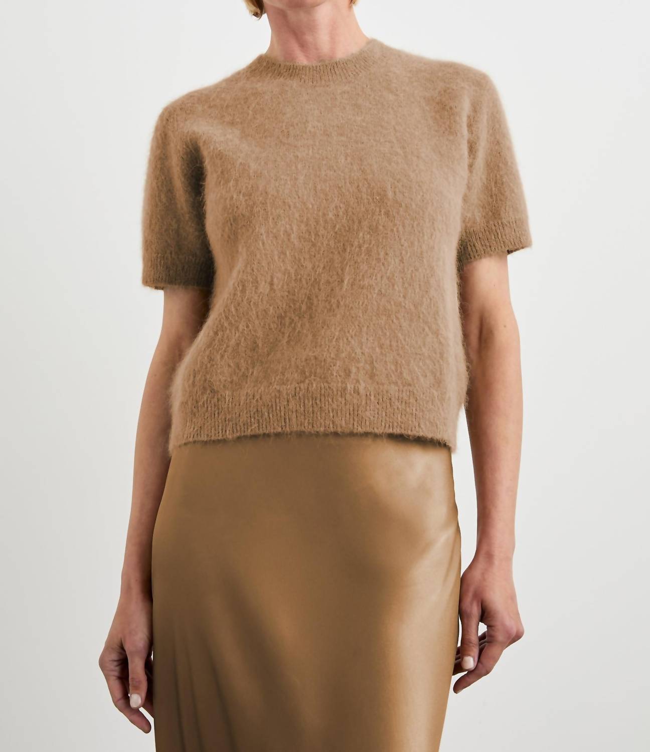 

Топ из бриара цвета Camel Rails