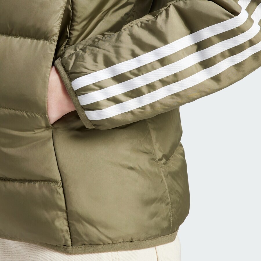 Куртка для активного отдыха ADIDAS SPORTSWEAR Performance Jacket Essentials, оливковый — фото 4