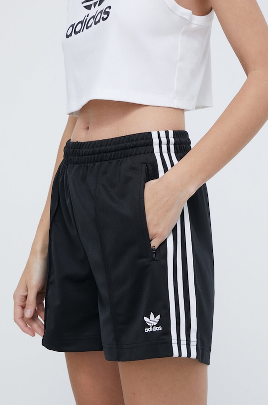 

Шорты Firebird Adidas Originals, черный