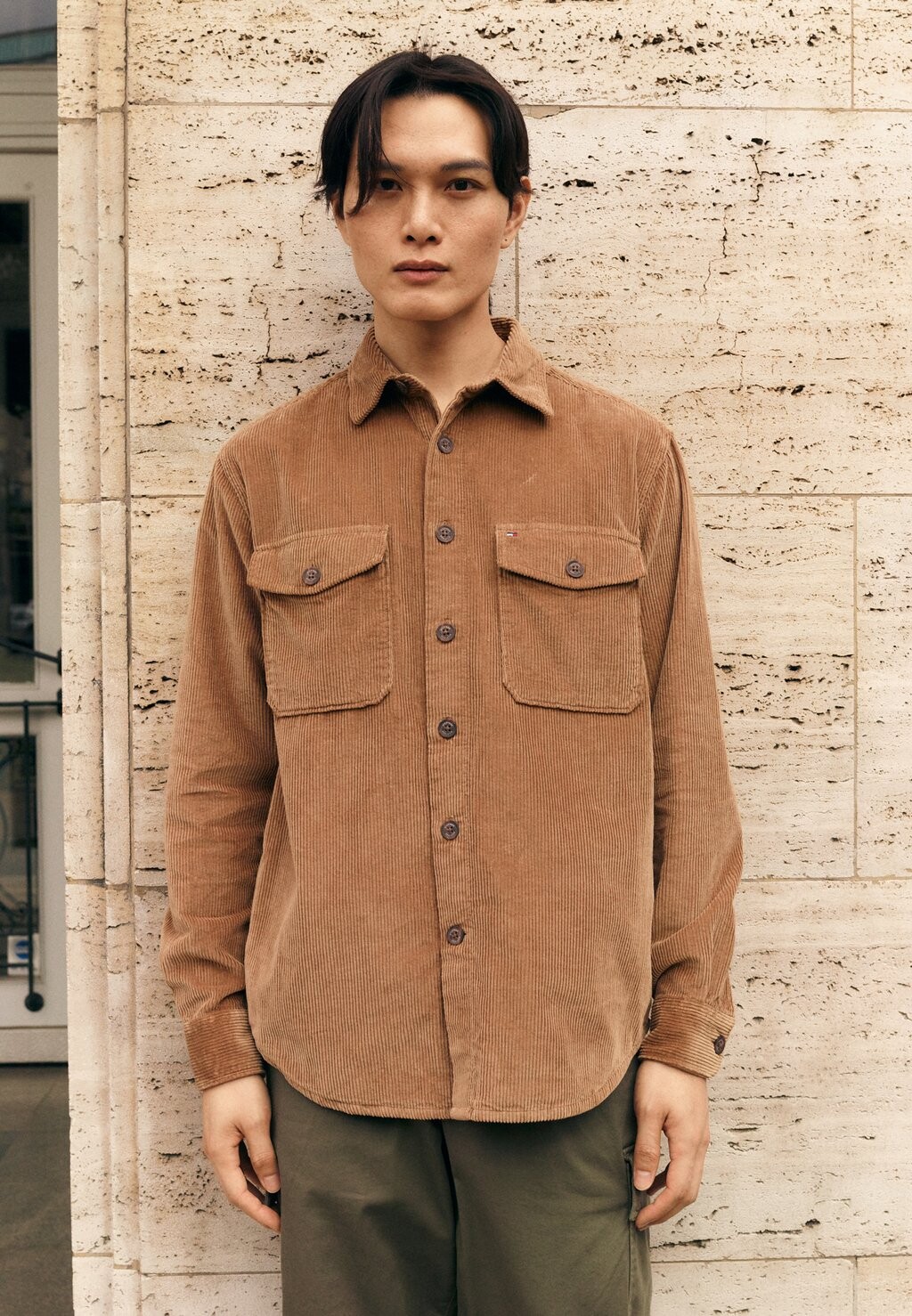 

Летняя куртка OVERSHIRT Tommy Hilfiger, хаки