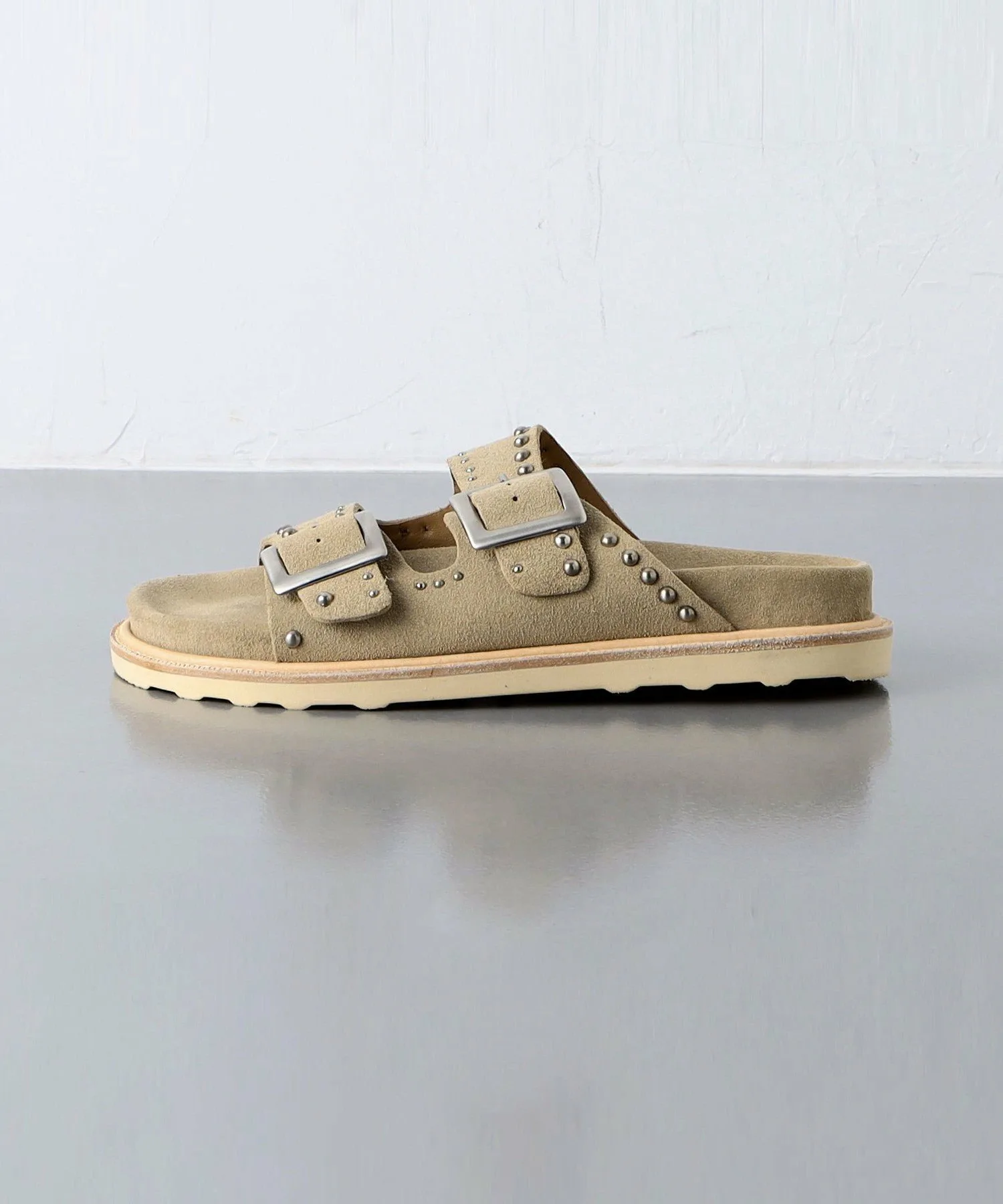 Сандалии с заклепками United Arrows, BEIKI
