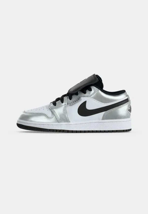 Кроссовки Air 1 se trainers Jordan, белый/черный/металлик серебристый — фото 2