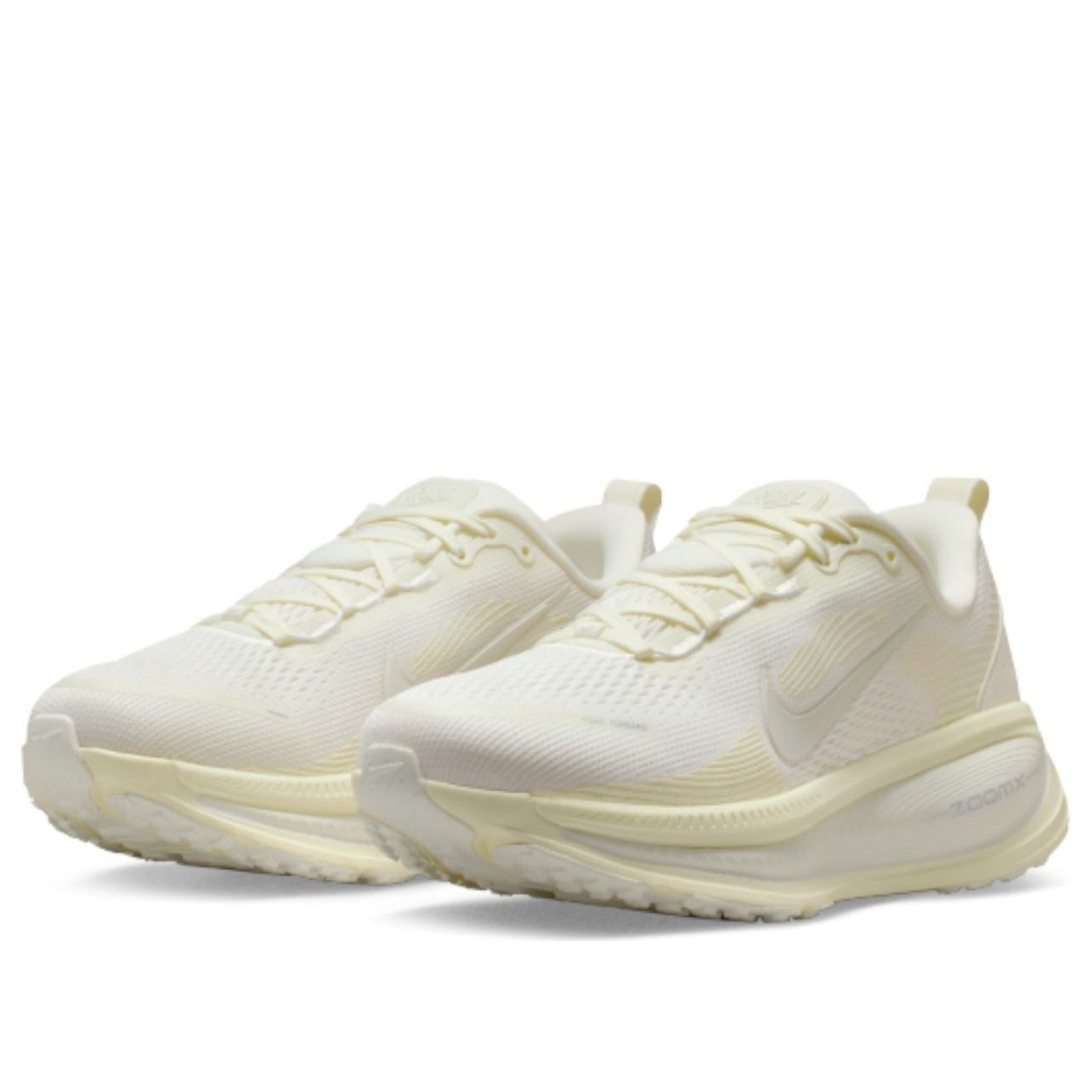 Кроссовки (WMNS) Nike Air Zoom Vomero 18 'Sail Coconut Milk' — фото 3
