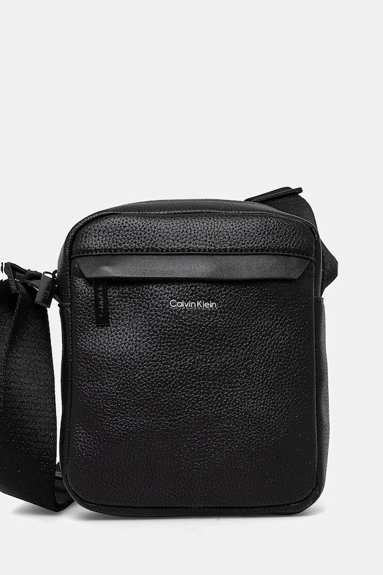 

Сумка Calvin Klein, черный