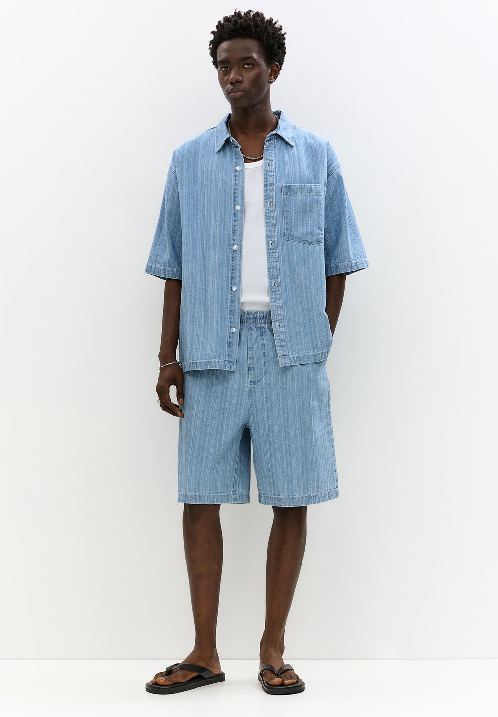 

Рубашка SHORT SLEEVE PULL&BEAR, цвет Blue Denim