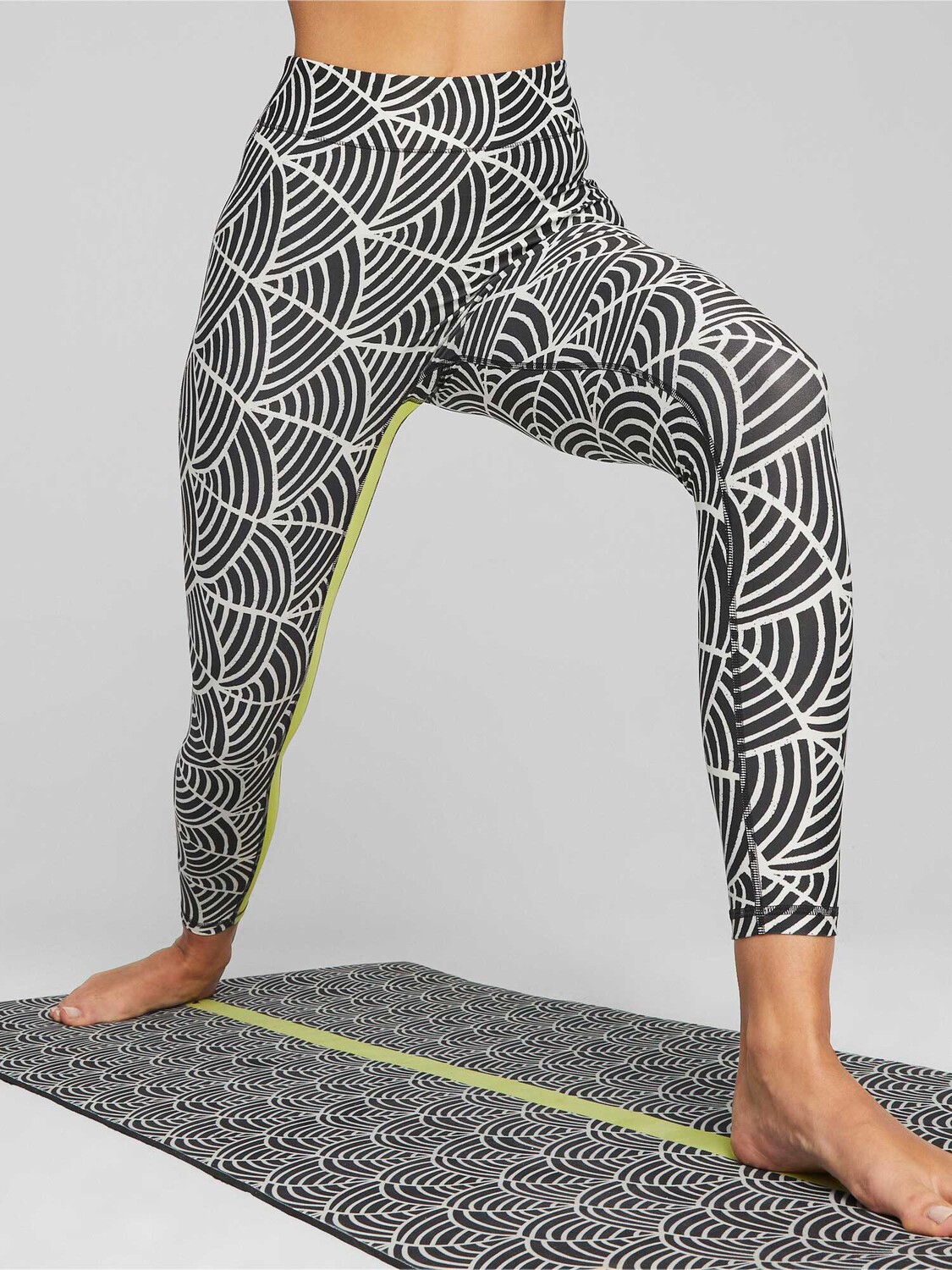 

Тайтсы Puma LEMLEM HW 7/8 TIGHT, черный