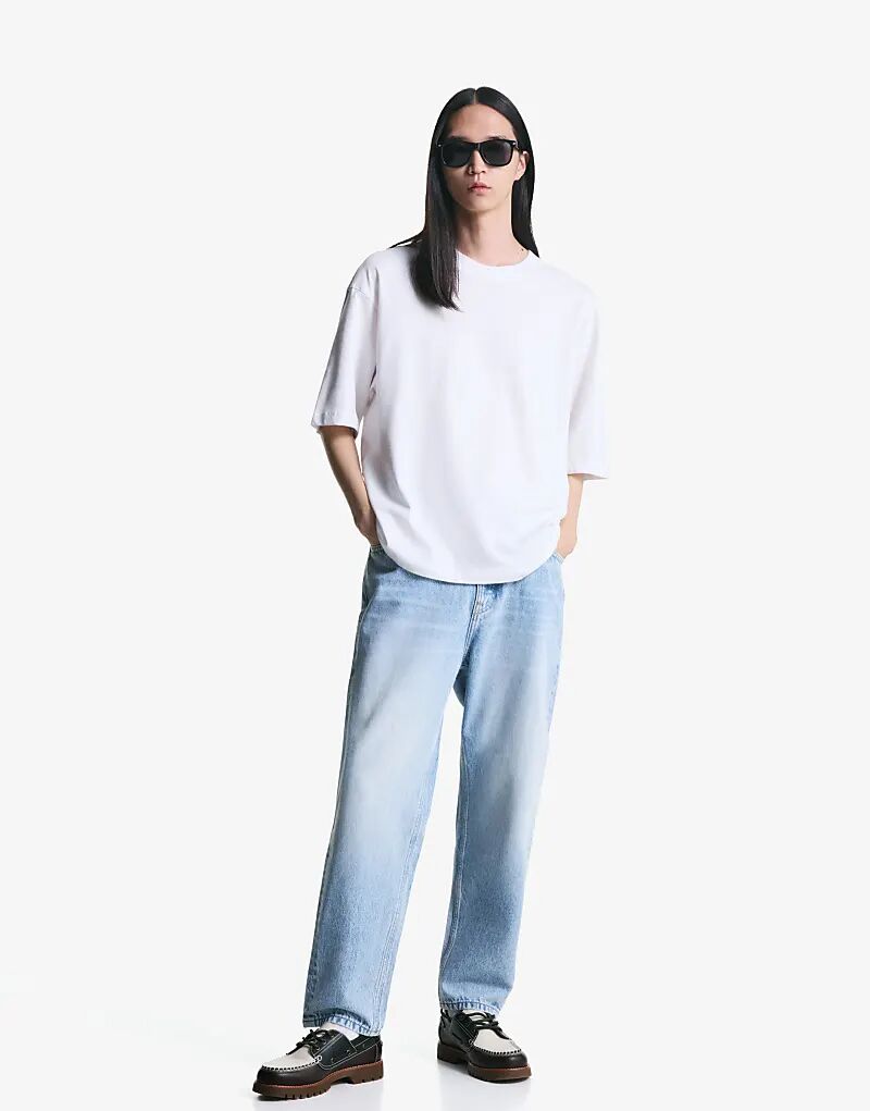 

Джинсы Bershka Tapered свободного кроя средне-синего цвета