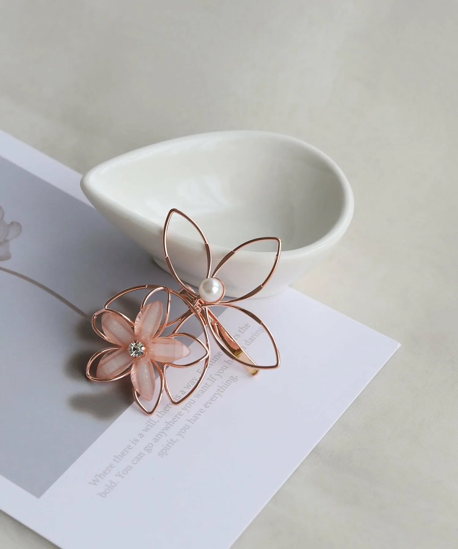 Многослойная проволочная манжета/крючок для волос в виде цветка Colleca La, Pink gold