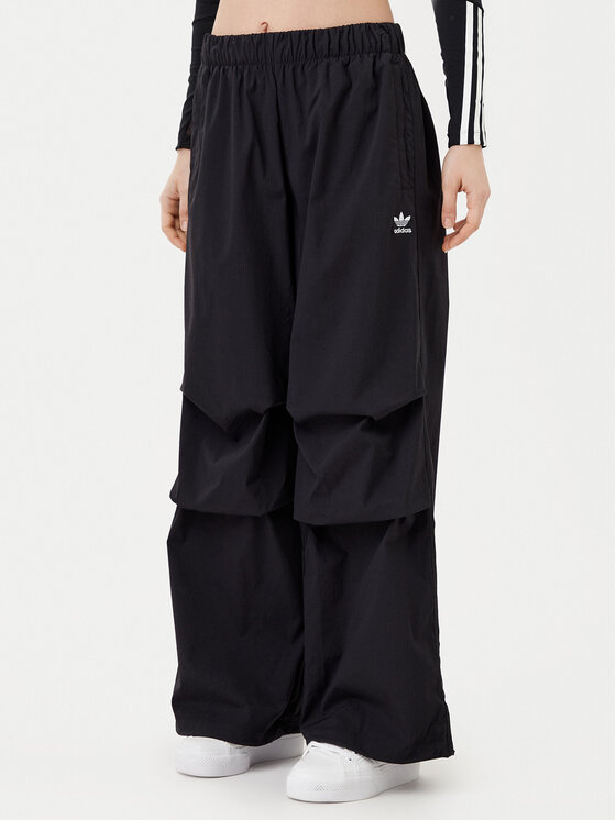 

Свободные спортивные штаны Essentials Ripstop JD0785 Adidas, черный