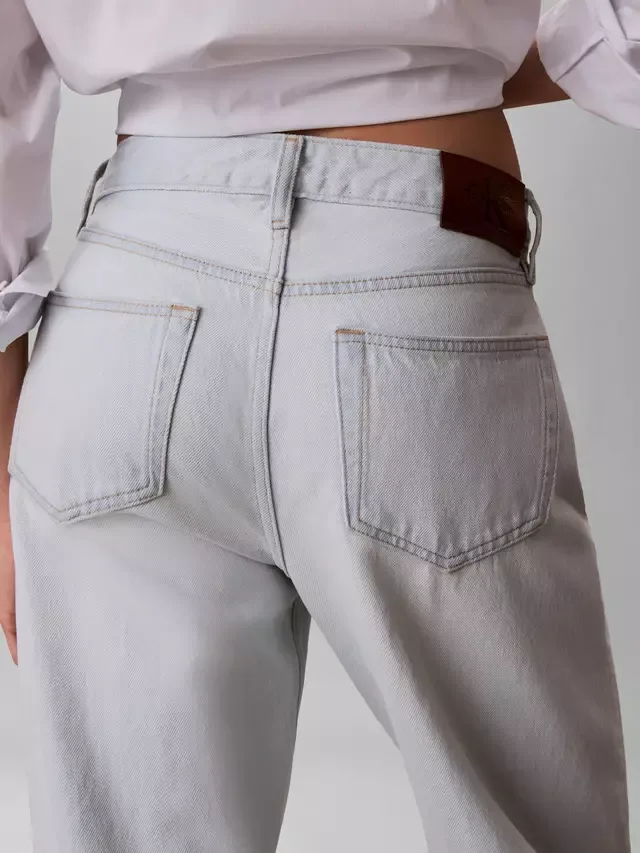 Прямые джинсы в стиле 90-х, выбеленные Calvin Klein — фото 4