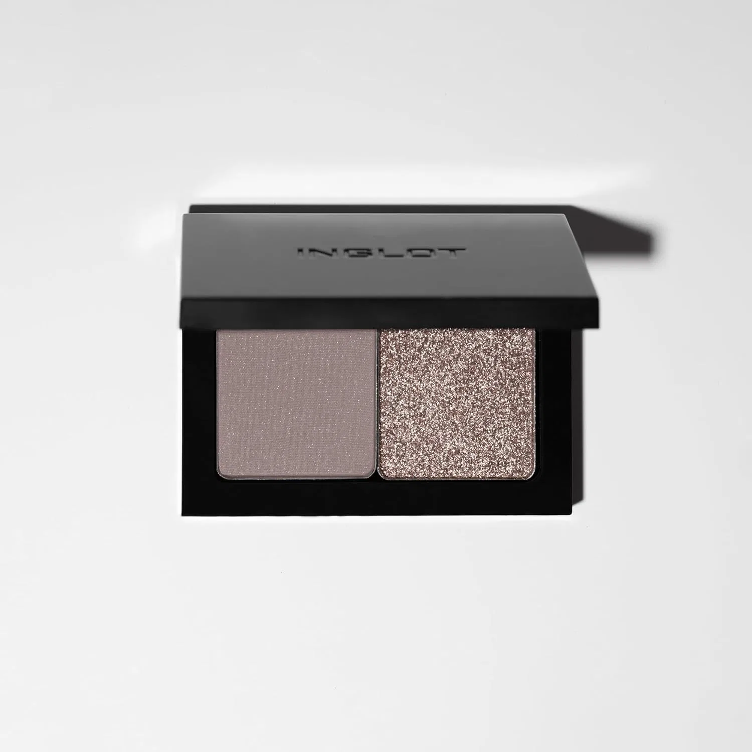 Магнитная палетка для макияжа «Freedom System Flexi Palette» от Inglot Inglot, Black — фото 3