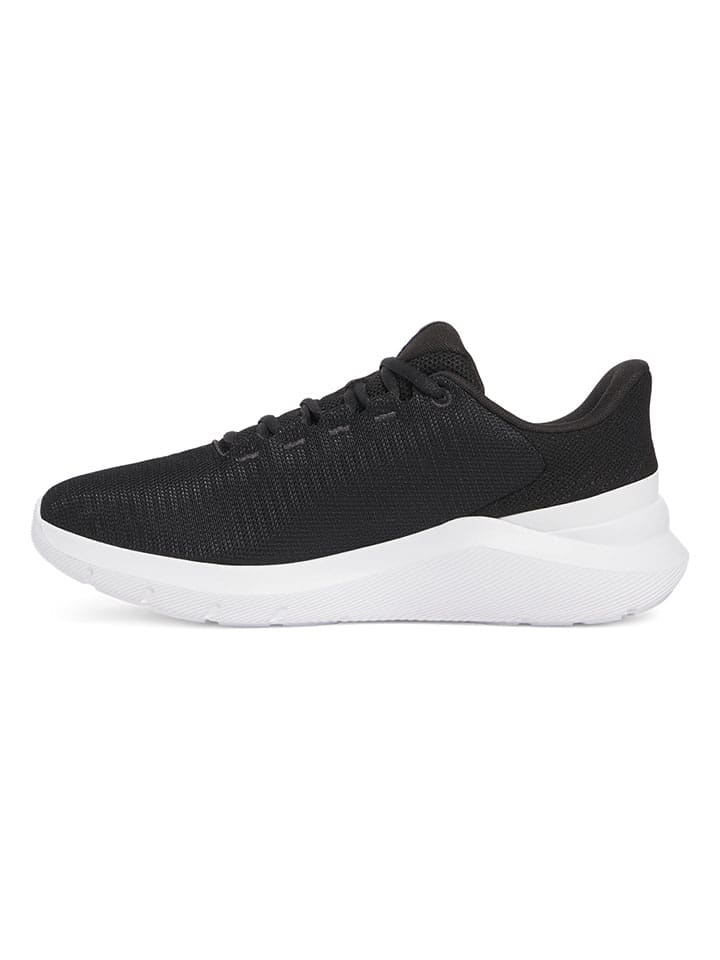 

Беговые кроссовки Under Armour, черный