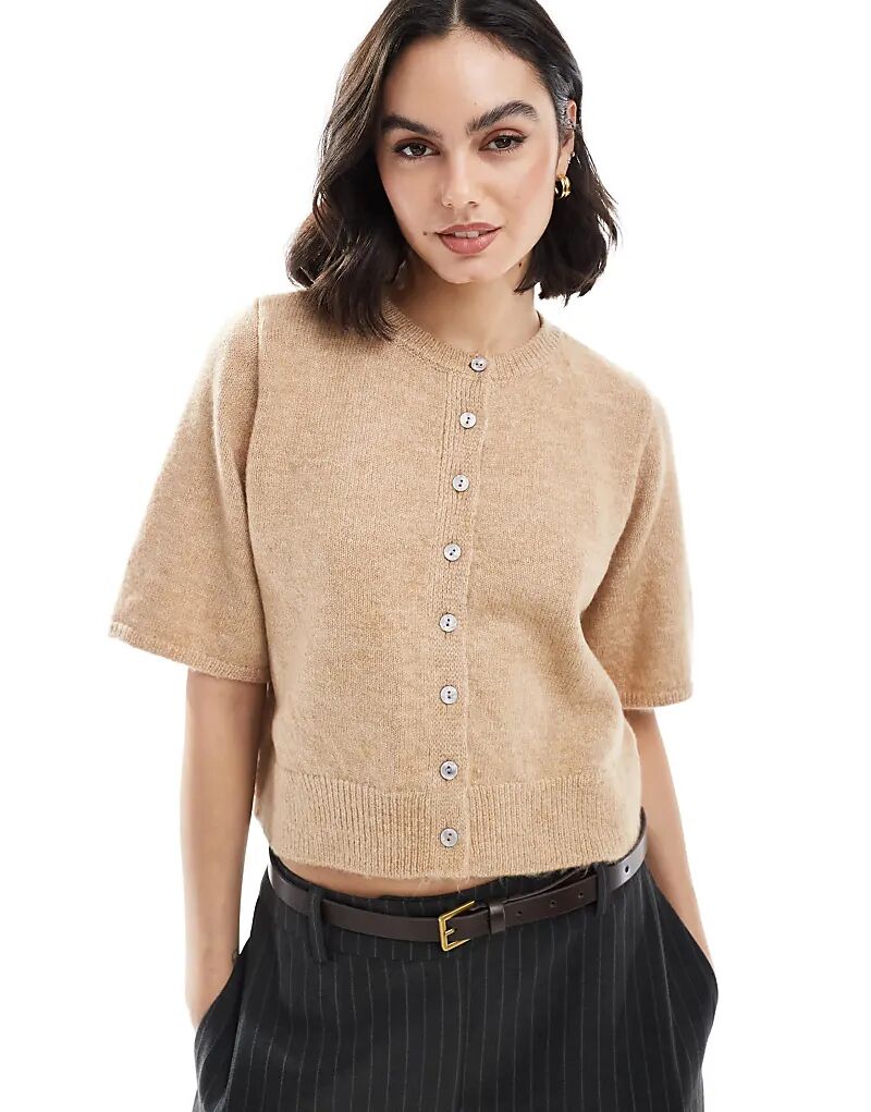 

Вязаный кардиган с коротким рукавом цвета мокко ASOS DESIGN