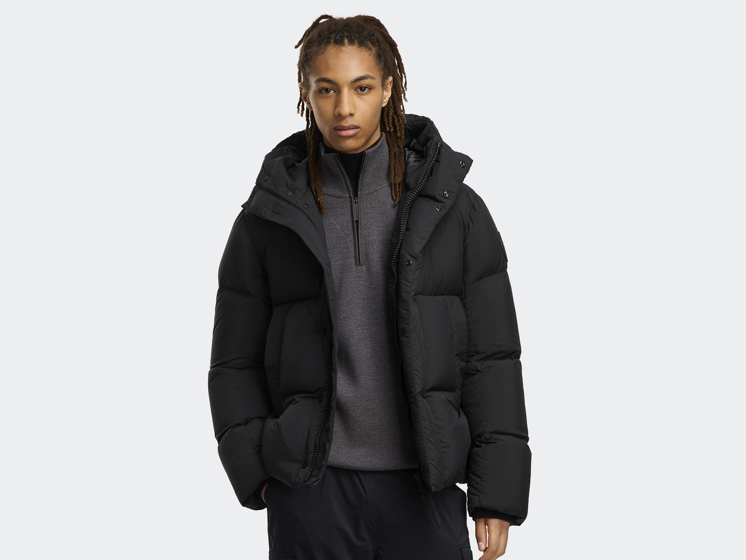 

Пуховик Canada Goose Everett Hooded, черный