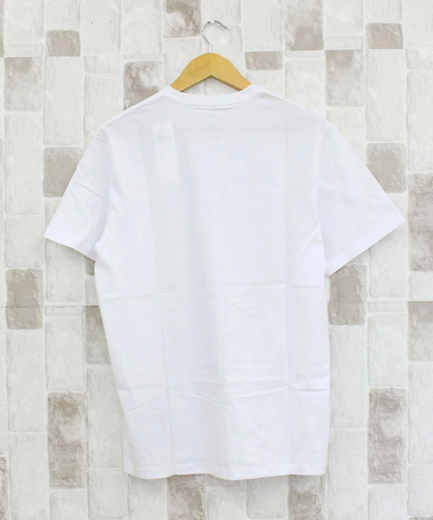 Унисекс футболка Calvin Klein с золотым принтом, чёрная — фото 3